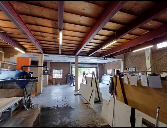 INDUSTRIAL PROPERTY TO RENT IN HENNOPSPARK